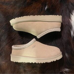 UGG Tasman ‘Mustard Seed’ size 6